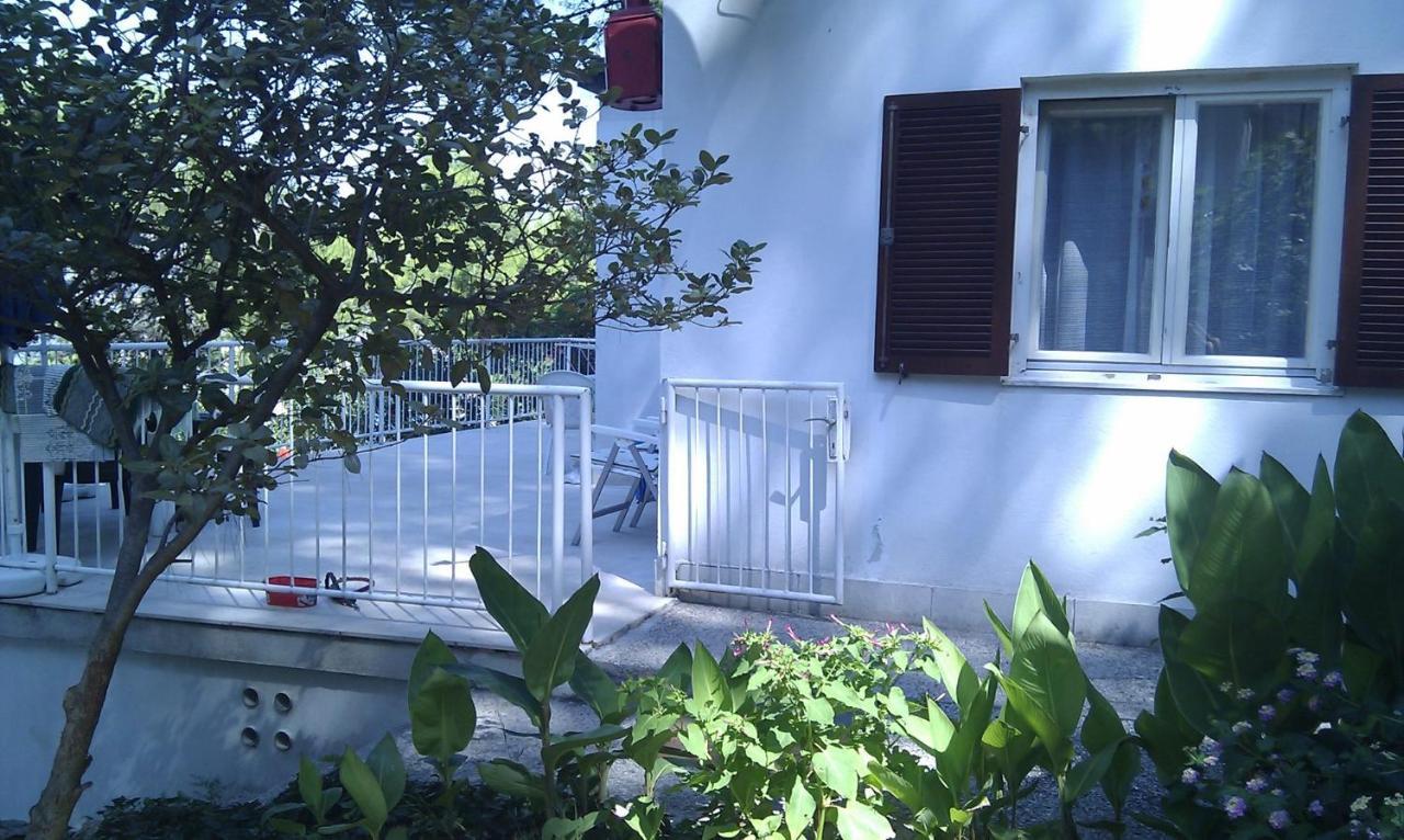 Apartman On The Beach - Nemira, Omis Appartement Buitenkant foto