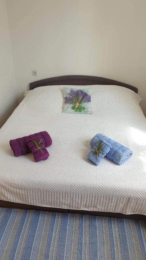 Apartman On The Beach - Nemira, Omis Appartement Buitenkant foto
